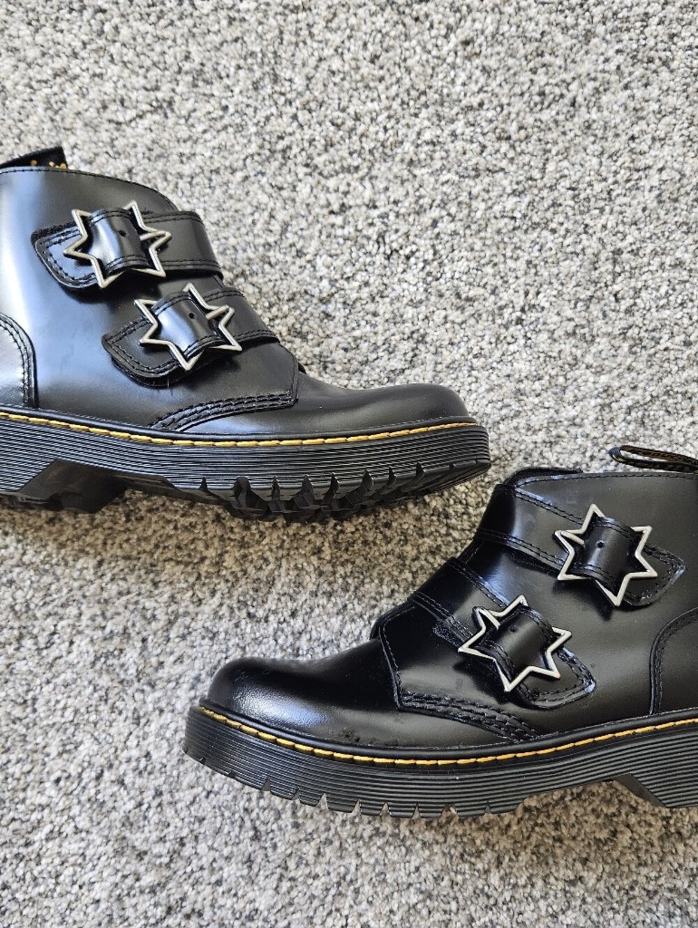 Dr. Martens Junior Devon Bex Size 4